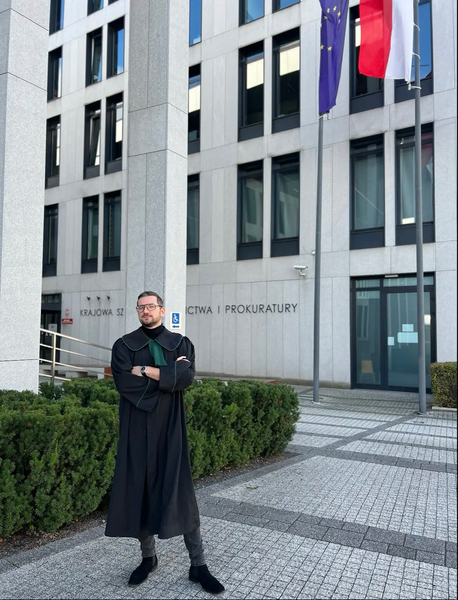 Zdjęcie na okładce dla Adwokat Dragon - Prawo Karne Kraków | Sprawy narkotykowe 24/7